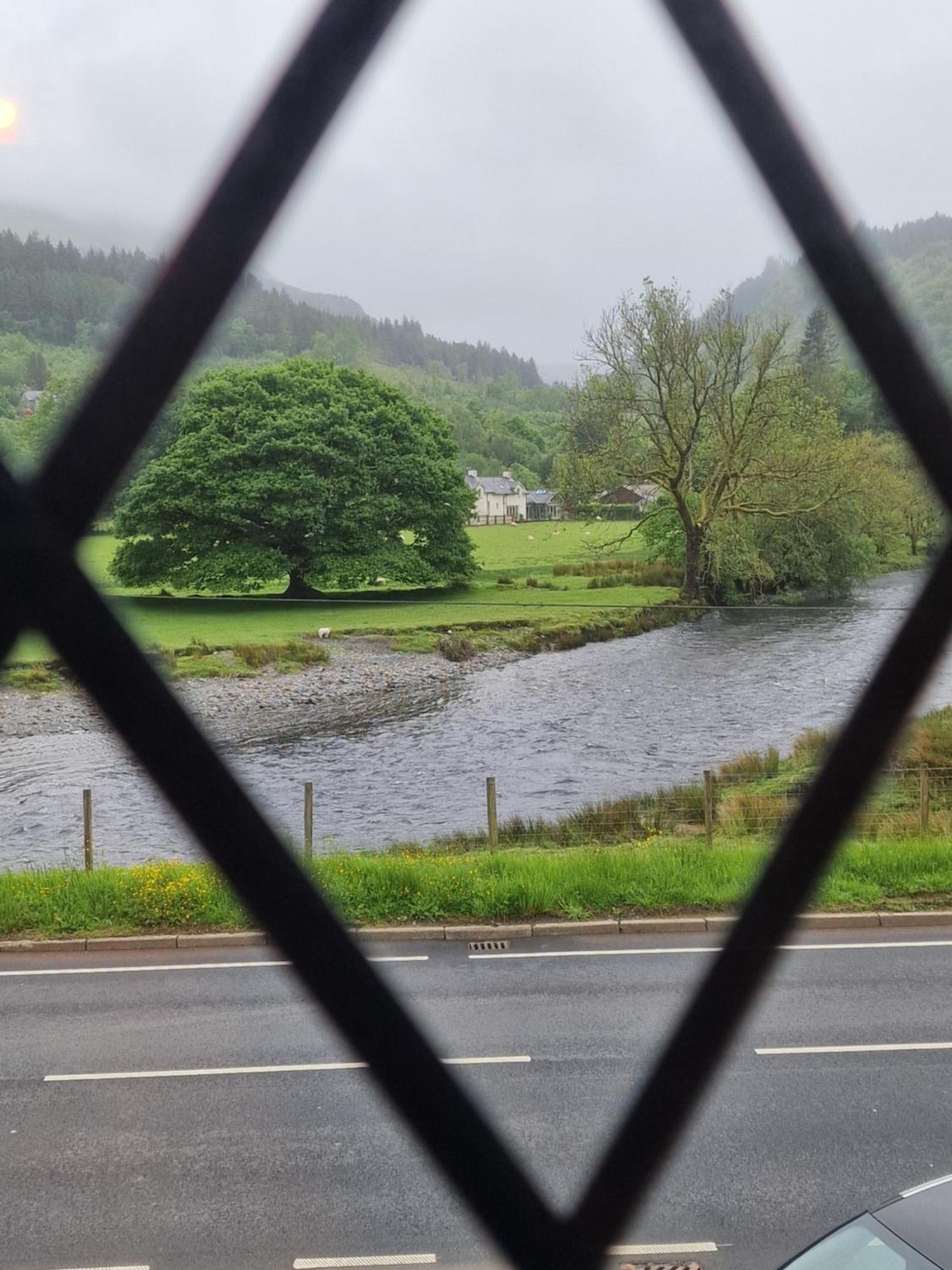 Cosy In Snowdonia *